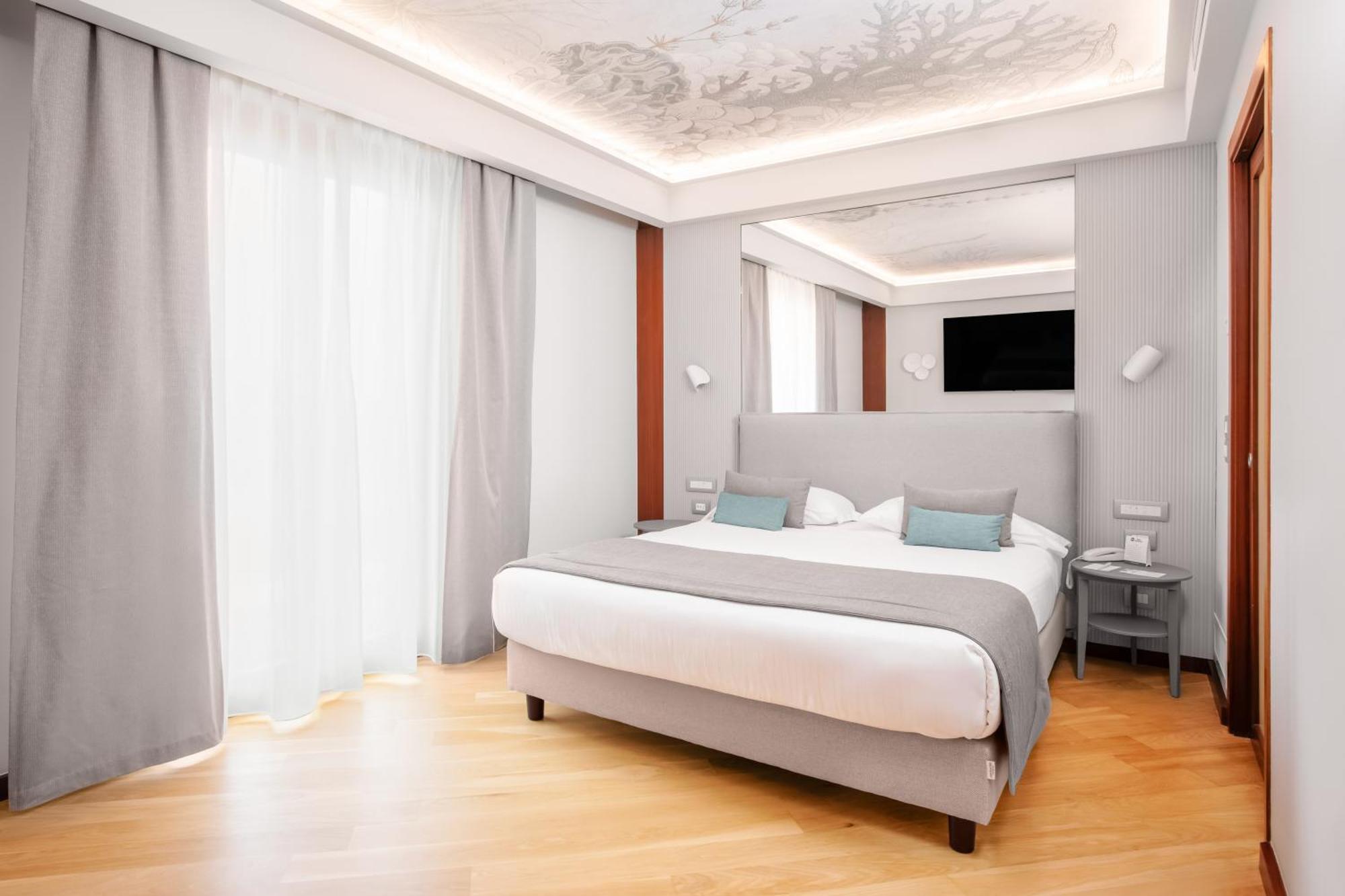 Executive Double Room,1677856963:JPEG
