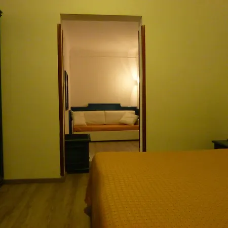 Hotel Ariston Montecarlo-2